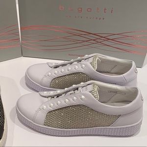 Bugatti Slip On Sneakers - white / metallic